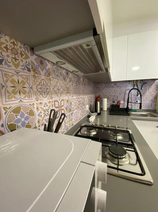 Artistic Digital Getaway - Patio & Great Location! Apartment Lisbon Exterior photo